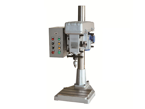 大量鉆孔機怎么操作?如何使用鉆孔機在玻璃上鉆孔?